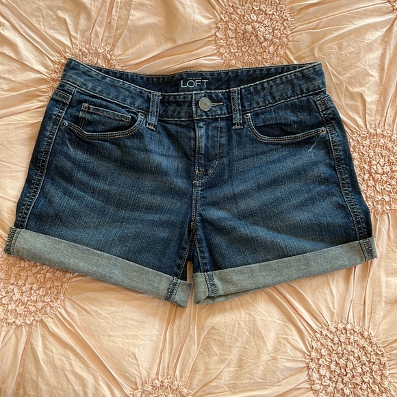 LOFT Rollup Denim Shorts Size 0 - Picture 3 of 14